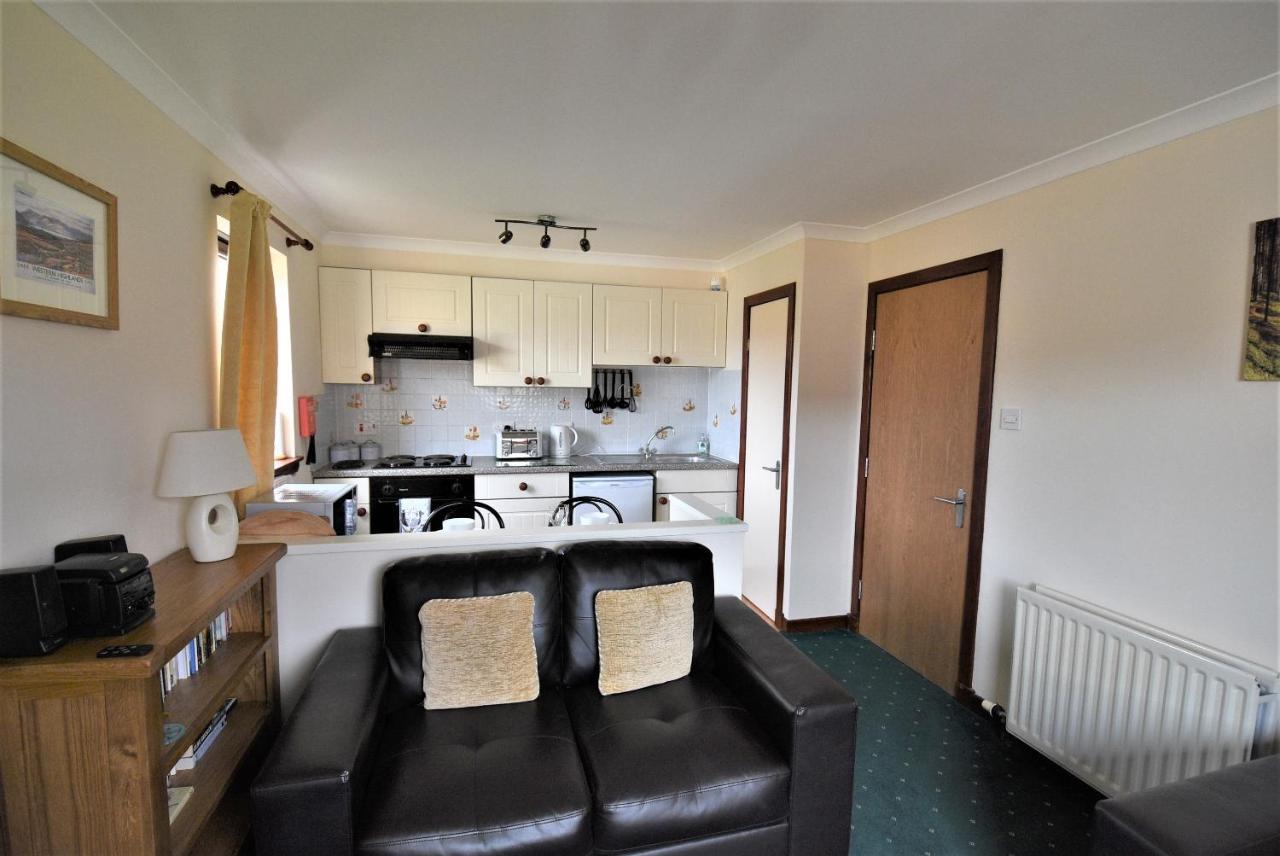 Appartement Balcarres Self Catering à Fort William Extérieur photo